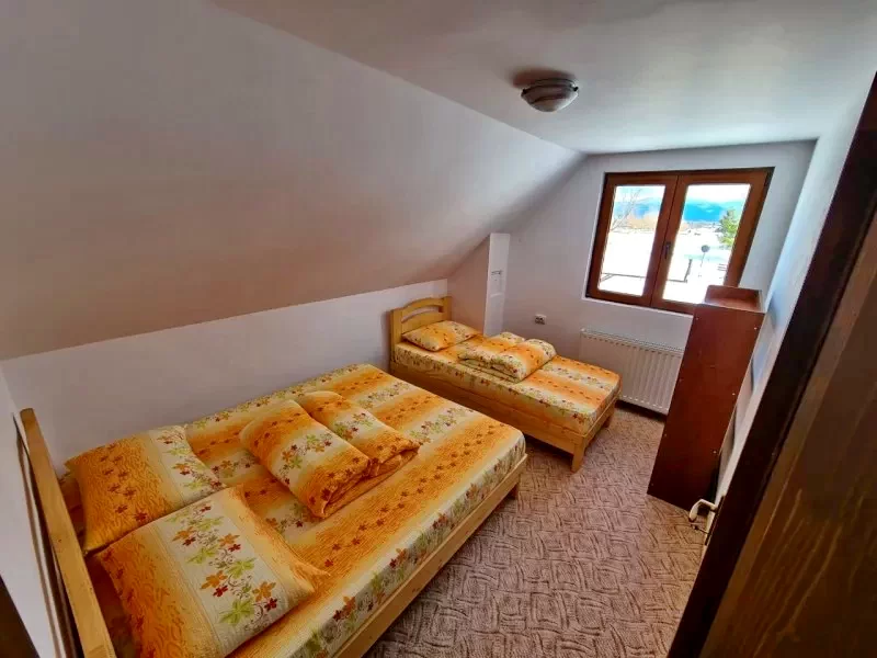 Székelyvarság Szállás | Motel (K0557-7) A kép szerzői jogvédelem alatt állhat. Javasolt a kapcsolatfelvétel a jog tulajdonossal.