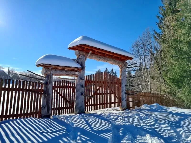 Székelyvarság Szállás | Motel (K0557-13) A kép szerzői jogvédelem alatt állhat. Javasolt a kapcsolatfelvétel a jog tulajdonossal.