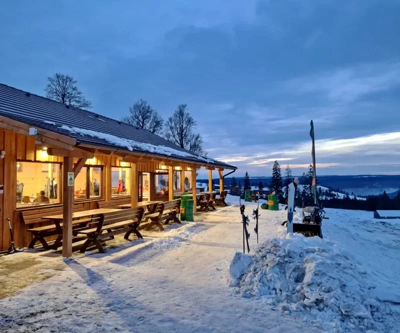 Székelyvarság Szállás | Motel (K0557-14) A kép szerzői jogvédelem alatt állhat. Javasolt a kapcsolatfelvétel a jog tulajdonossal.