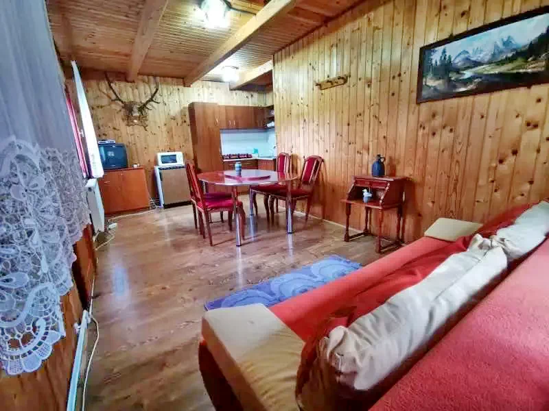 Cazare Boga - Cabana Cristal | Boga - Cristal Faház. Imaginea poate fi supusă drepturilor de autor. Se recomandă contactarea titularului drepturilor.