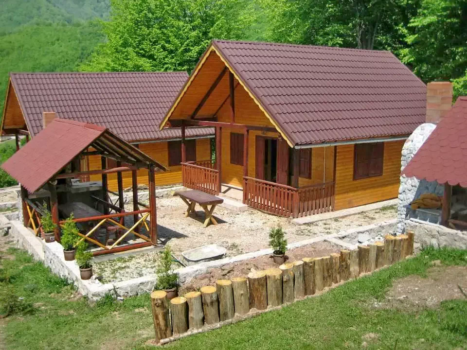 Valea Boga Cazare | Cabană (K0618-4) Imaginea poate fi supusă drepturilor de autor. Se recomandă contactarea titularului drepturilor. Valea Boga Cazare | Cabană (K0618-4) Imaginea poate fi supusă drepturilor de autor. Se recomandă contactarea titularului drepturilor.