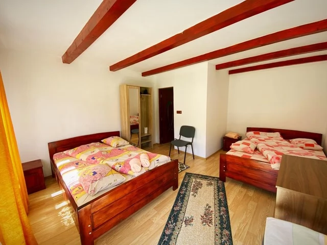 Valea Boga Cazare | Cabană (K1455-29) Imaginea poate fi supusă drepturilor de autor. Se recomandă contactarea titularului drepturilor. Valea Boga Cazare | Cabană (K1455-29) Imaginea poate fi supusă drepturilor de autor. Se recomandă contactarea titularului drepturilor.