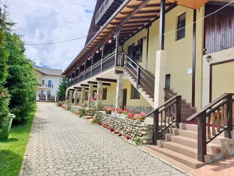 Szállás Sâmbăta de Sus - Pensiunea Roua Muntilor*** | Felsőszombatfalva - Roua Muntilor Panzió***. A kép szerzői jogvédelem alatt állhat. Javasolt a kapcsolatfelvétel a jog tulajdonossal.