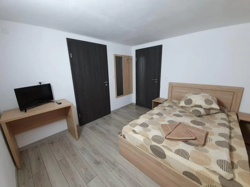 Kiskoh Szállás | Panzió (K1464-10) A kép szerzői jogvédelem alatt állhat. Javasolt a kapcsolatfelvétel a jog tulajdonossal. Kiskoh Szállás | Panzió (K1464-10) A kép szerzői jogvédelem alatt állhat. Javasolt a kapcsolatfelvétel a jog tulajdonossal.