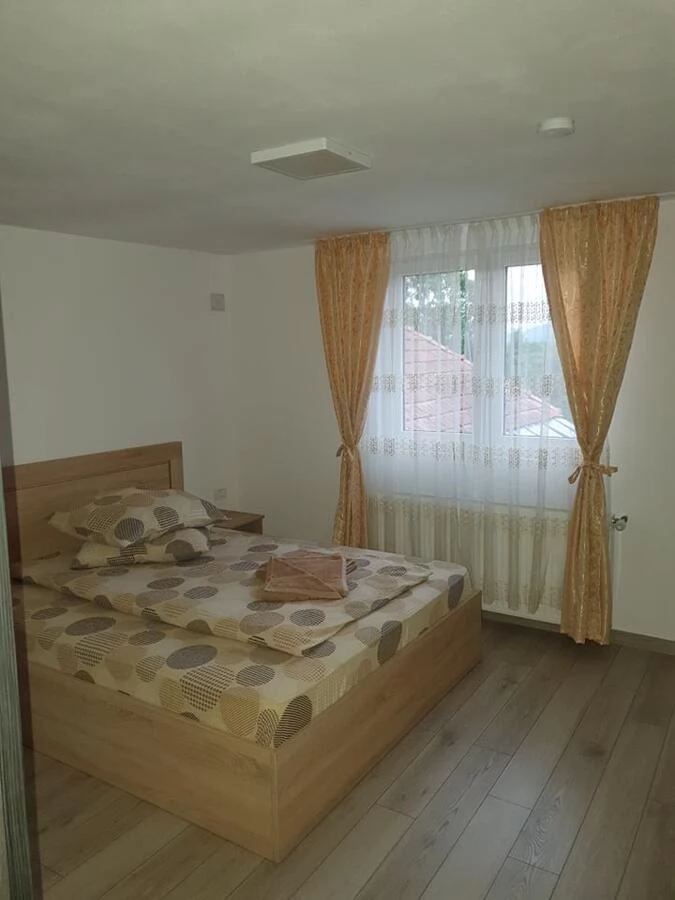 Chișcău Cazare | Pensiune (K1464-24) Imaginea poate fi supusă drepturilor de autor. Se recomandă contactarea titularului drepturilor. Chișcău Cazare | Pensiune (K1464-24) Imaginea poate fi supusă drepturilor de autor. Se recomandă contactarea titularului drepturilor.