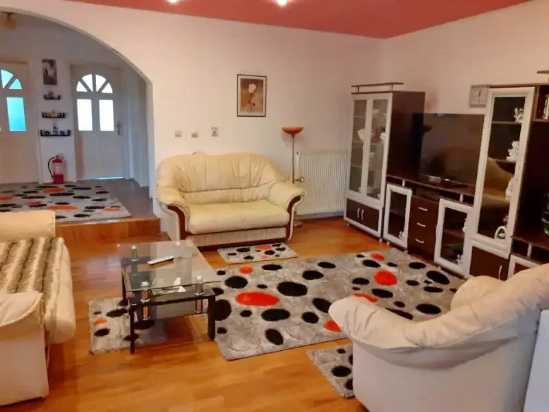 Pietroasa Cazare | Vila (K0604-3) Imaginea poate fi supusă drepturilor de autor. Se recomandă contactarea titularului drepturilor. Pietroasa Cazare | Vila (K0604-3) Imaginea poate fi supusă drepturilor de autor. Se recomandă contactarea titularului drepturilor.