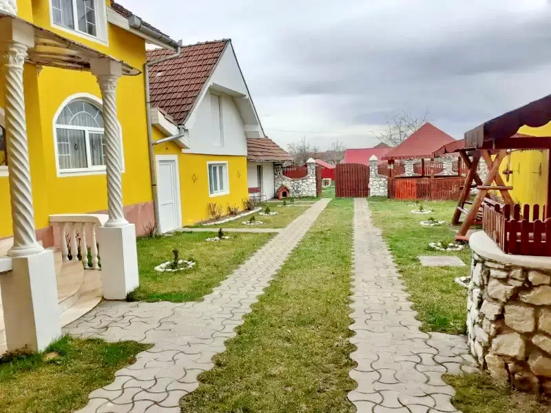 Pietroasa Cazare | Vila (K0604-28) Imaginea poate fi supusă drepturilor de autor. Se recomandă contactarea titularului drepturilor.