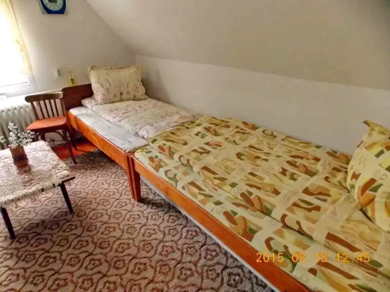 Harghita-Băi Cazare | Sat de vacanță (K0285-10) Imaginea poate fi supusă drepturilor de autor. Se recomandă contactarea titularului drepturilor.