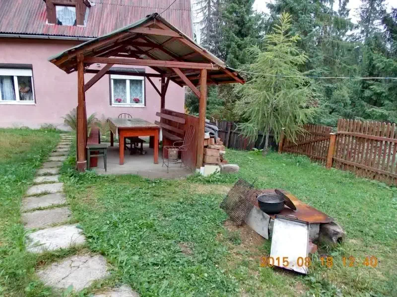 Harghita-Băi Cazare | Sat de vacanță (K0285-22) Imaginea poate fi supusă drepturilor de autor. Se recomandă contactarea titularului drepturilor.