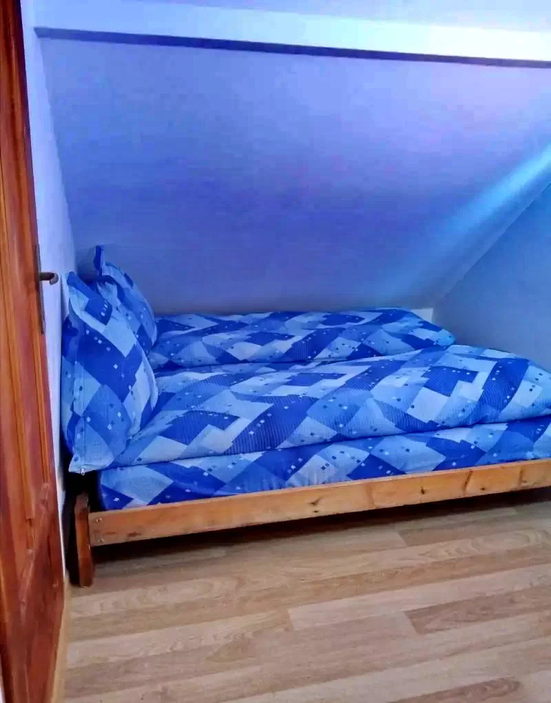 Pádis Szállás | Vendégház (K0711-22) A kép szerzői jogvédelem alatt állhat. Javasolt a kapcsolatfelvétel a jog tulajdonossal. Pádis Szállás | Vendégház (K0711-22) A kép szerzői jogvédelem alatt állhat. Javasolt a kapcsolatfelvétel a jog tulajdonossal.