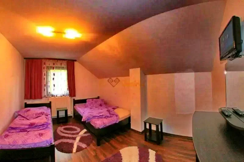 Borșa Cazare | Motel (K0991-15) Imaginea poate fi supusă drepturilor de autor. Se recomandă contactarea titularului drepturilor.
