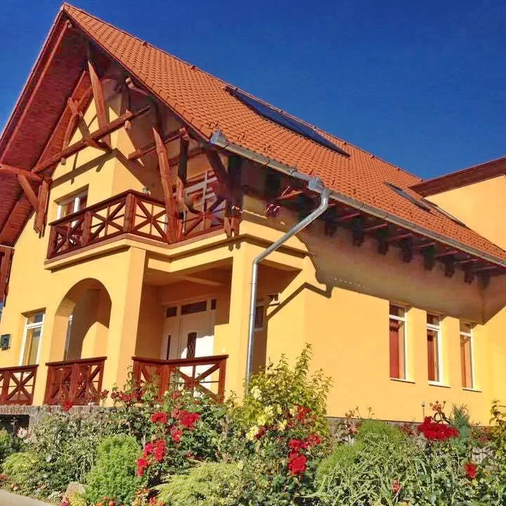 Szováta Szállás | Kulcsosház (K1420-9) A kép szerzői jogvédelem alatt állhat. Javasolt a kapcsolatfelvétel a jog tulajdonossal.