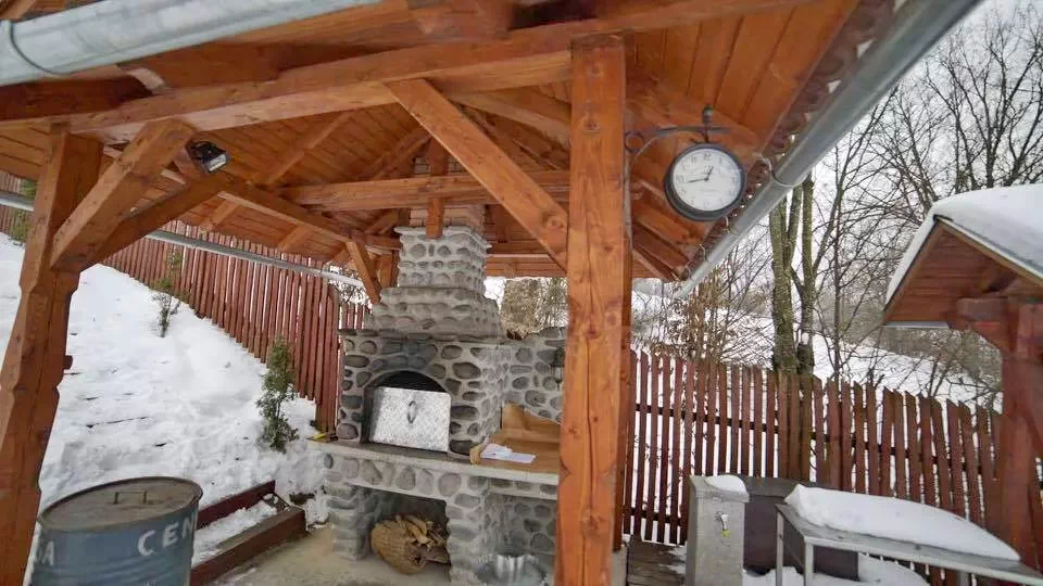 Sovata Cazare | Cabană (K1420-14) Imaginea poate fi supusă drepturilor de autor. Se recomandă contactarea titularului drepturilor. Sovata Cazare | Cabană (K1420-14) Imaginea poate fi supusă drepturilor de autor. Se recomandă contactarea titularului drepturilor.