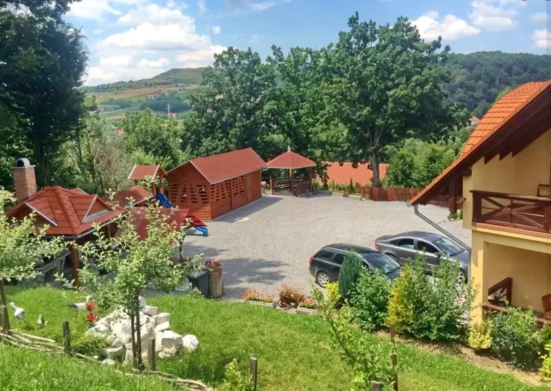 Sovata Cazare | Cabană (K1420-18) Imaginea poate fi supusă drepturilor de autor. Se recomandă contactarea titularului drepturilor. Sovata Cazare | Cabană (K1420-18) Imaginea poate fi supusă drepturilor de autor. Se recomandă contactarea titularului drepturilor.