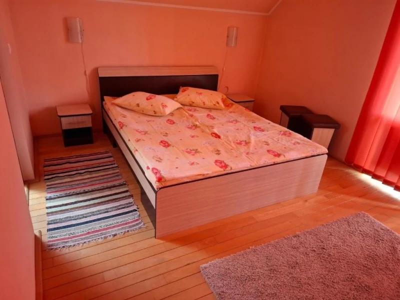 Sovata Cazare | Cabană (K1420-34) Imaginea poate fi supusă drepturilor de autor. Se recomandă contactarea titularului drepturilor. Sovata Cazare | Cabană (K1420-34) Imaginea poate fi supusă drepturilor de autor. Se recomandă contactarea titularului drepturilor.