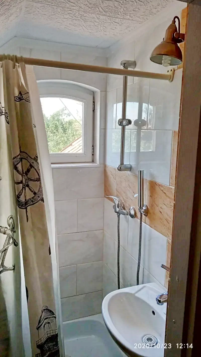 Jula Cazare | Cabană (K0013-9) Imaginea poate fi supusă drepturilor de autor. Se recomandă contactarea titularului drepturilor. Jula Cazare | Cabană (K0013-9) Imaginea poate fi supusă drepturilor de autor. Se recomandă contactarea titularului drepturilor.