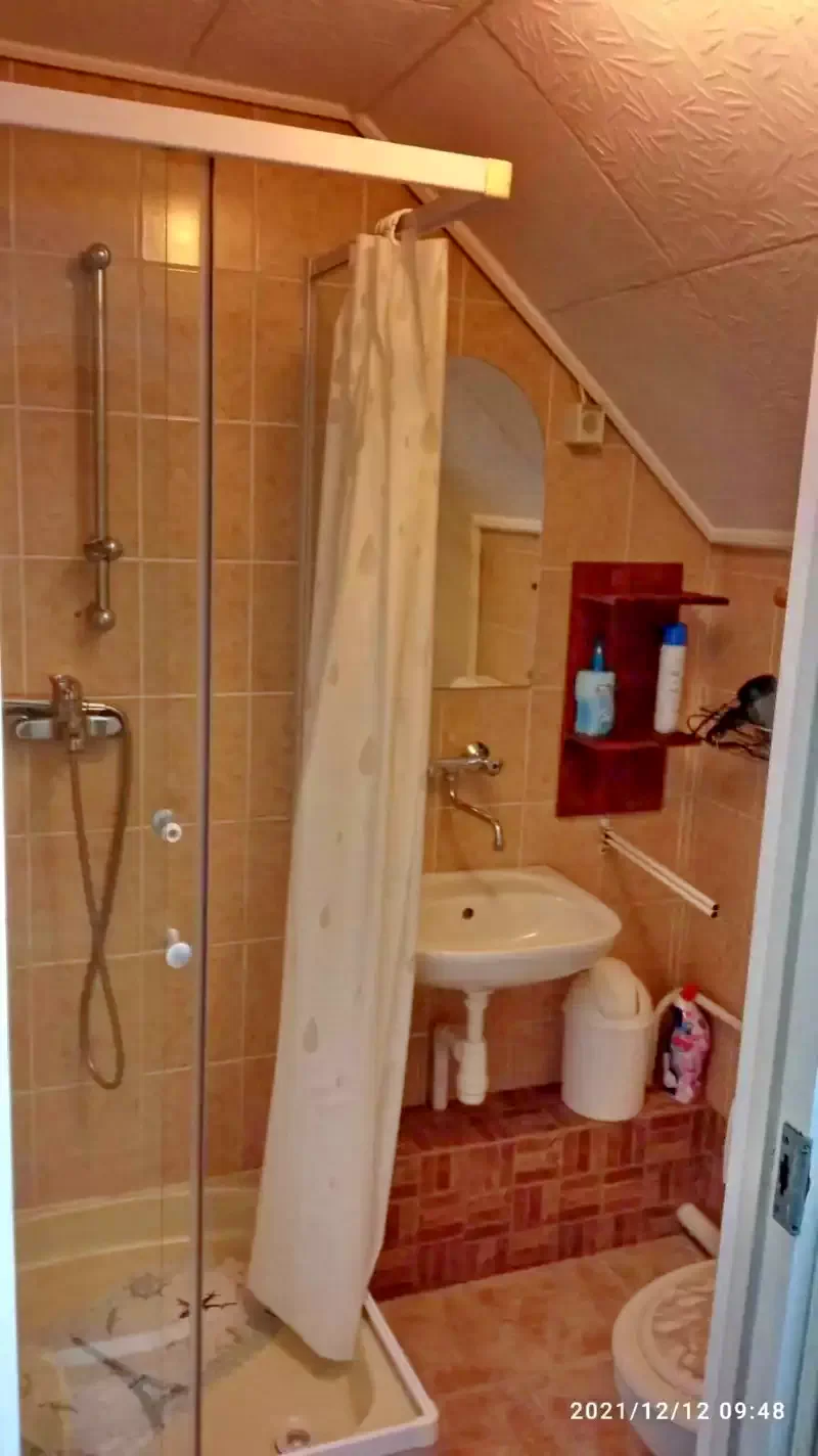 Jula Cazare | Cabană (K0013-37) Imaginea poate fi supusă drepturilor de autor. Se recomandă contactarea titularului drepturilor. Jula Cazare | Cabană (K0013-37) Imaginea poate fi supusă drepturilor de autor. Se recomandă contactarea titularului drepturilor.