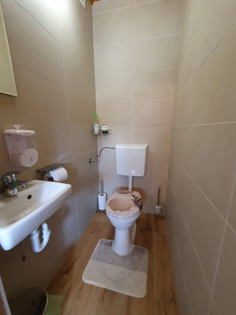 Jula Cazare | Bungalow (K0203-13) Imaginea poate fi supusă drepturilor de autor. Se recomandă contactarea titularului drepturilor.