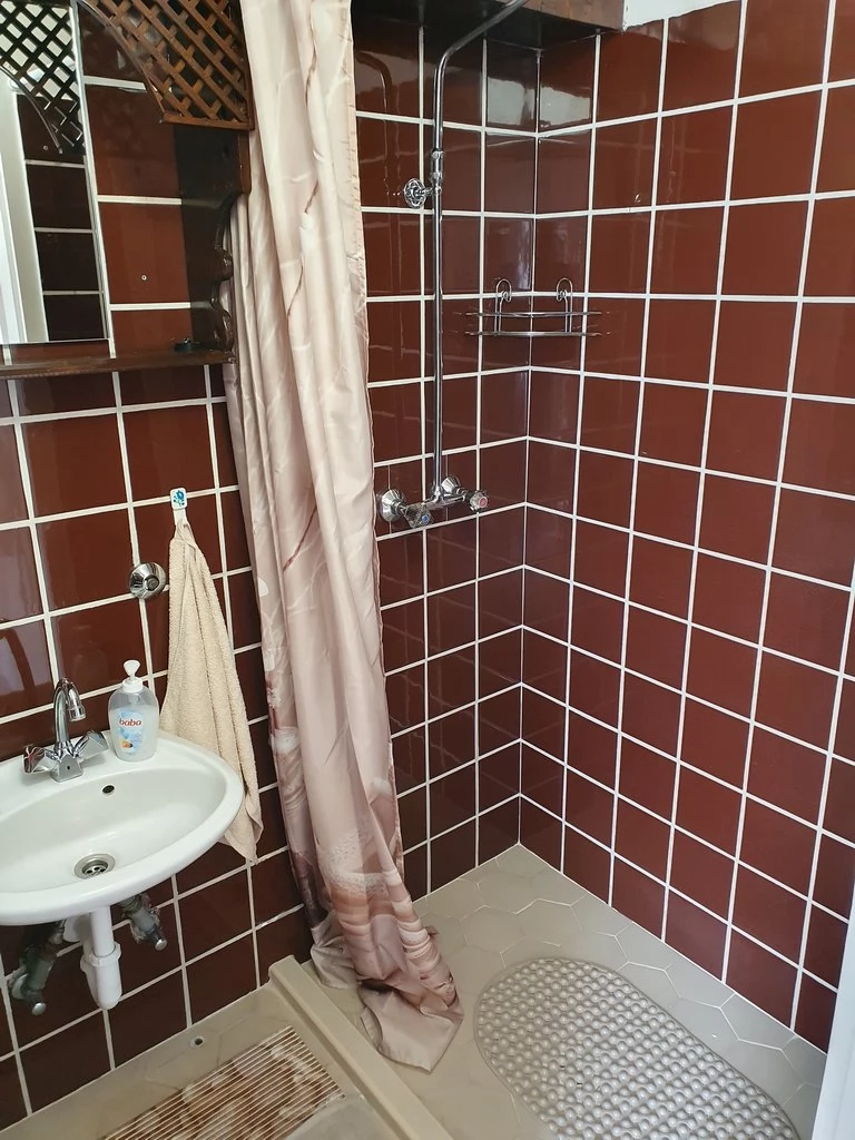 Gyula Szállás | Apartmanház (K0203-22) A kép szerzői jogvédelem alatt állhat. Javasolt a kapcsolatfelvétel a jog tulajdonossal. Gyula Szállás | Apartmanház (K0203-22) A kép szerzői jogvédelem alatt állhat. Javasolt a kapcsolatfelvétel a jog tulajdonossal.