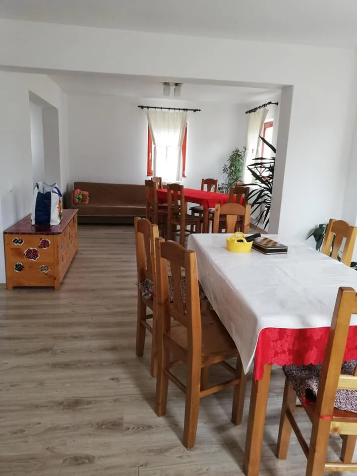 Smida Cazare | Motel (K1247-4) Imaginea poate fi supusă drepturilor de autor. Se recomandă contactarea titularului drepturilor.