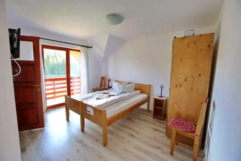 Smida Cazare | Motel (K1247-13) Imaginea poate fi supusă drepturilor de autor. Se recomandă contactarea titularului drepturilor.