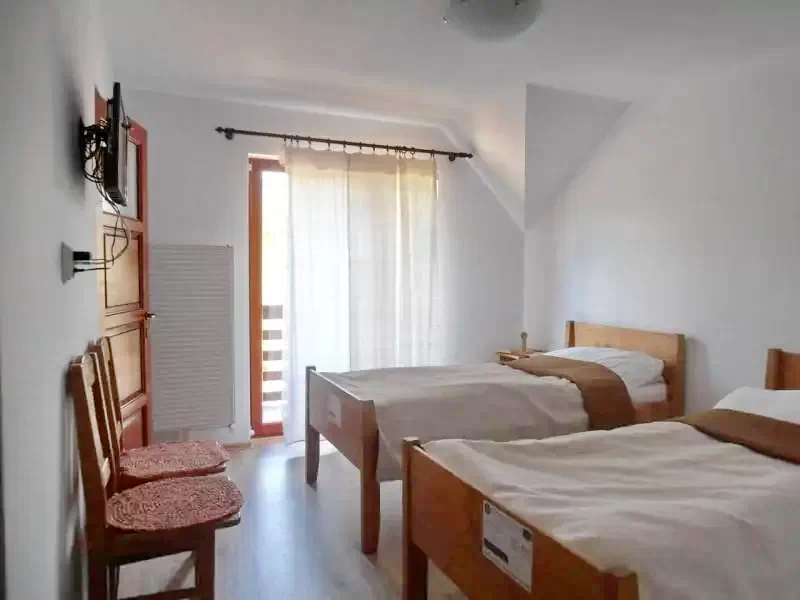 Smida Cazare | Motel (K1247-17) Imaginea poate fi supusă drepturilor de autor. Se recomandă contactarea titularului drepturilor.