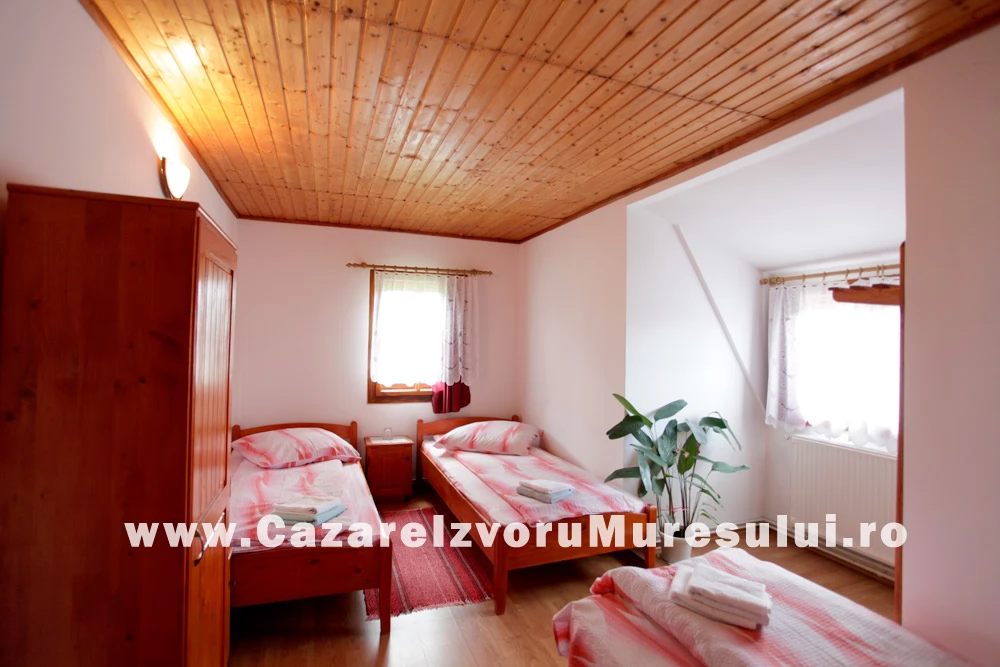 Izvoru Mureșului Cazare | Cabană (K0503-14) Imaginea poate fi supusă drepturilor de autor. Se recomandă contactarea titularului drepturilor. Izvoru Mureșului Cazare | Cabană (K0503-14) Imaginea poate fi supusă drepturilor de autor. Se recomandă contactarea titularului drepturilor.