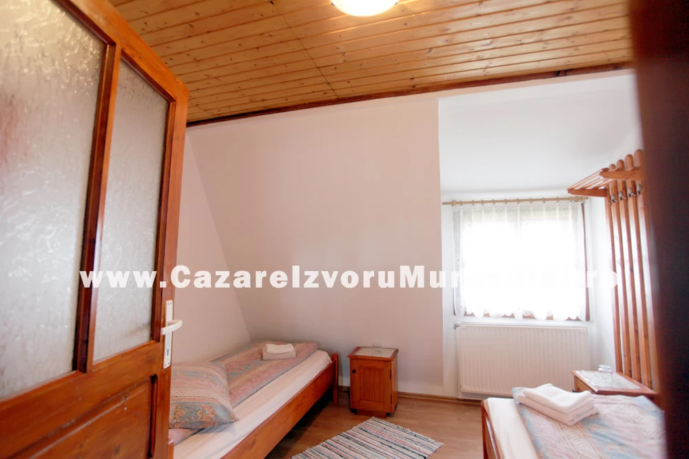 Izvoru Mureșului Cazare | Cabană (K0503-34) Imaginea poate fi supusă drepturilor de autor. Se recomandă contactarea titularului drepturilor. Izvoru Mureșului Cazare | Cabană (K0503-34) Imaginea poate fi supusă drepturilor de autor. Se recomandă contactarea titularului drepturilor.