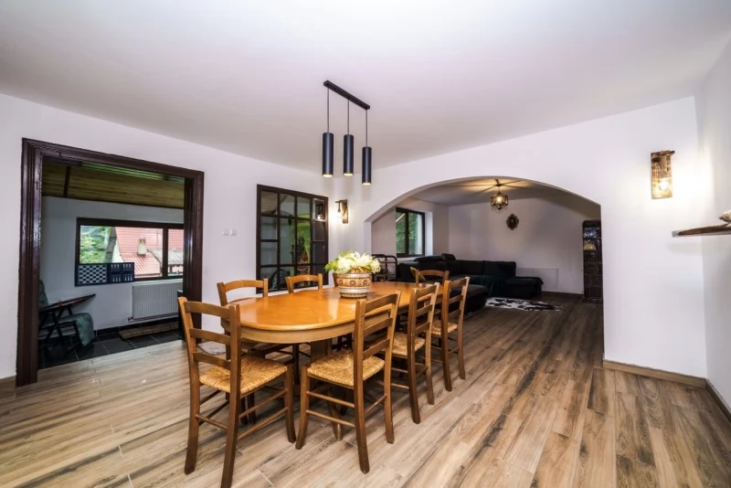 Boga Völgye Szállás | Villa (K0027-3) A kép szerzői jogvédelem alatt állhat. Javasolt a kapcsolatfelvétel a jog tulajdonossal. Boga Völgye Szállás | Villa (K0027-3) A kép szerzői jogvédelem alatt állhat. Javasolt a kapcsolatfelvétel a jog tulajdonossal.