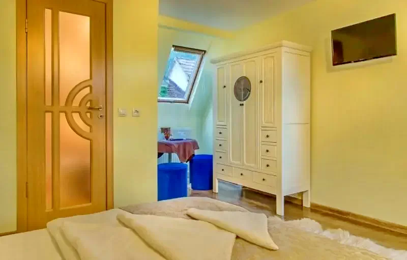 Bazna Cazare | Motel (K0662-2) Imaginea poate fi supusă drepturilor de autor. Se recomandă contactarea titularului drepturilor.