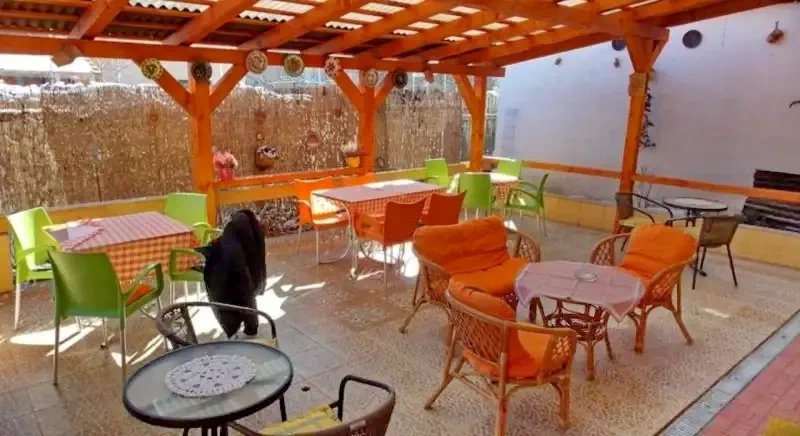 Ocna Șugatag Cazare | Motel (K1006-7) Imaginea poate fi supusă drepturilor de autor. Se recomandă contactarea titularului drepturilor.