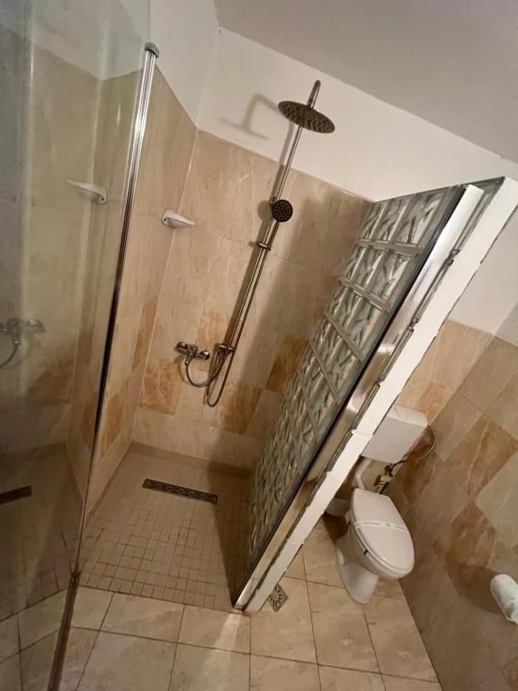 Aknasúgatag Szállás | Motel (K1006-35) A kép szerzői jogvédelem alatt állhat. Javasolt a kapcsolatfelvétel a jog tulajdonossal.