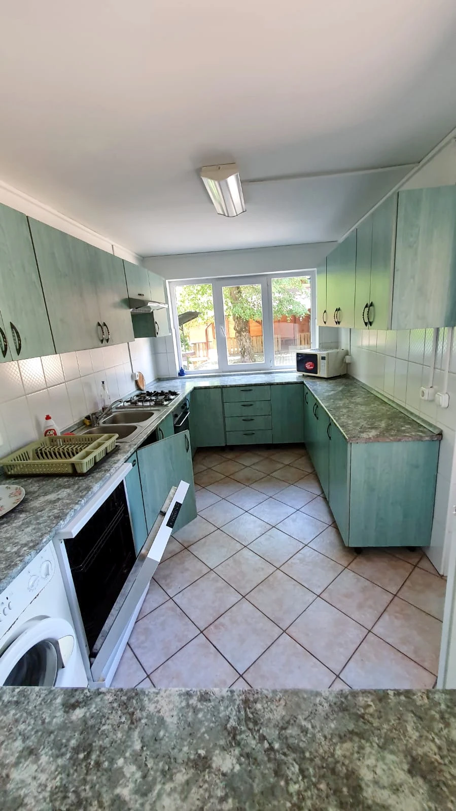 Segesvár Szállás | Kulcsosház (K0417-5) A kép szerzői jogvédelem alatt állhat. Javasolt a kapcsolatfelvétel a jog tulajdonossal.