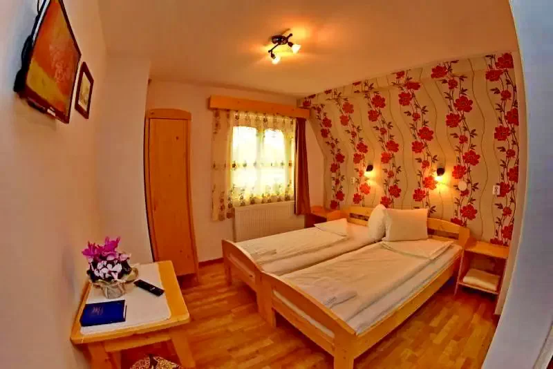 Csernakeresztur Szállás | Panzió (K1191-19) A kép szerzői jogvédelem alatt állhat. Javasolt a kapcsolatfelvétel a jog tulajdonossal. Csernakeresztur Szállás | Panzió (K1191-19) A kép szerzői jogvédelem alatt állhat. Javasolt a kapcsolatfelvétel a jog tulajdonossal.