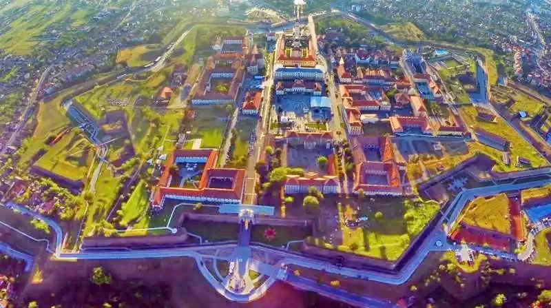 Alba Carolina Vár Alba Carolina Vár