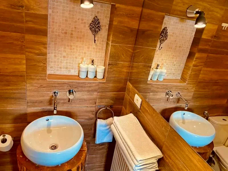 Breaza Cazare | Hotel**** (K0703-28) Imaginea poate fi supusă drepturilor de autor. Se recomandă contactarea titularului drepturilor.