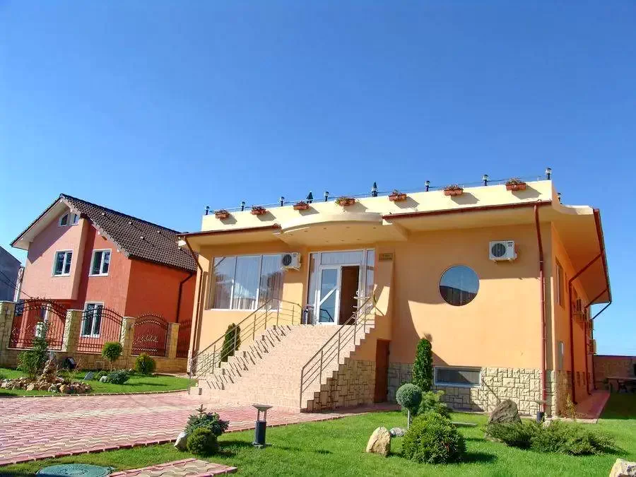 Eforie Nord Cazare | Camping / Popas turistic (K1315-3) Imaginea poate fi supusă drepturilor de autor. Se recomandă contactarea titularului drepturilor.