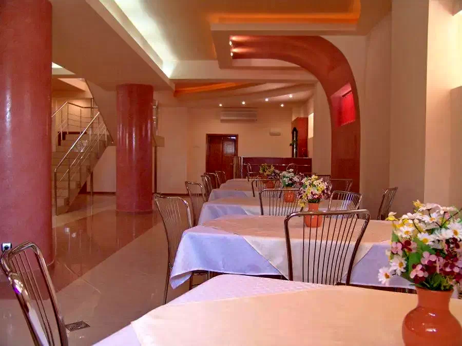 Eforie Nord Cazare | Camping / Popas turistic (K1315-18) Imaginea poate fi supusă drepturilor de autor. Se recomandă contactarea titularului drepturilor.