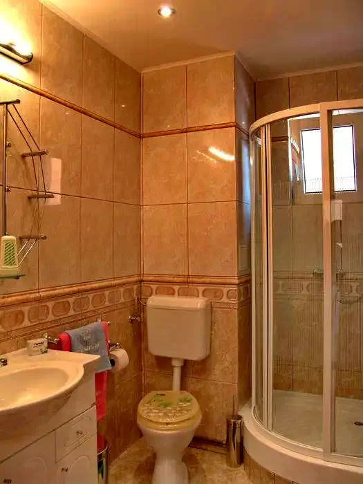 Eforie Nord Cazare | Camping / Popas turistic (K1315-35) Imaginea poate fi supusă drepturilor de autor. Se recomandă contactarea titularului drepturilor.