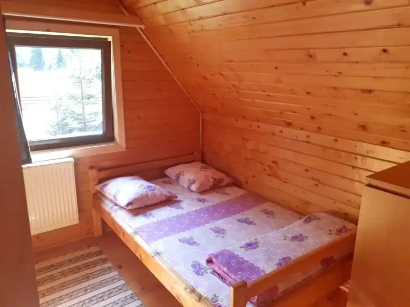 Lesu Tó Szállás | Üdülőfalu (K0110-10) A kép szerzői jogvédelem alatt állhat. Javasolt a kapcsolatfelvétel a jog tulajdonossal.