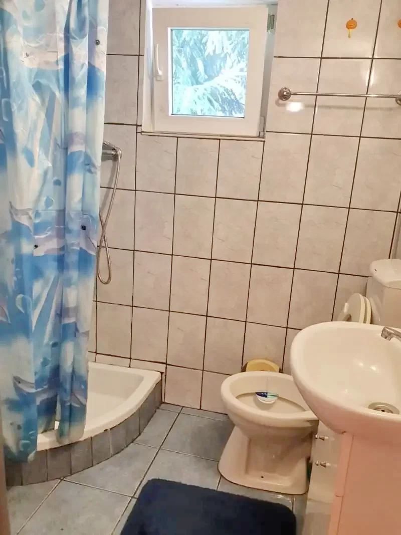 Lesu Tó Szállás | Motel (K0108-11) A kép szerzői jogvédelem alatt állhat. Javasolt a kapcsolatfelvétel a jog tulajdonossal.