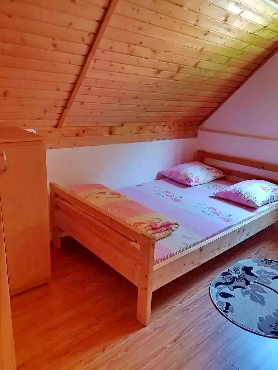 Coada Lacului Lesu Cazare | Motel (K0108-14) Imaginea poate fi supusă drepturilor de autor. Se recomandă contactarea titularului drepturilor.