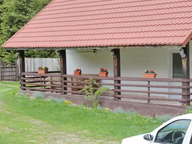 Lesu Tó Szállás | Motel (K0108-17) A kép szerzői jogvédelem alatt állhat. Javasolt a kapcsolatfelvétel a jog tulajdonossal.