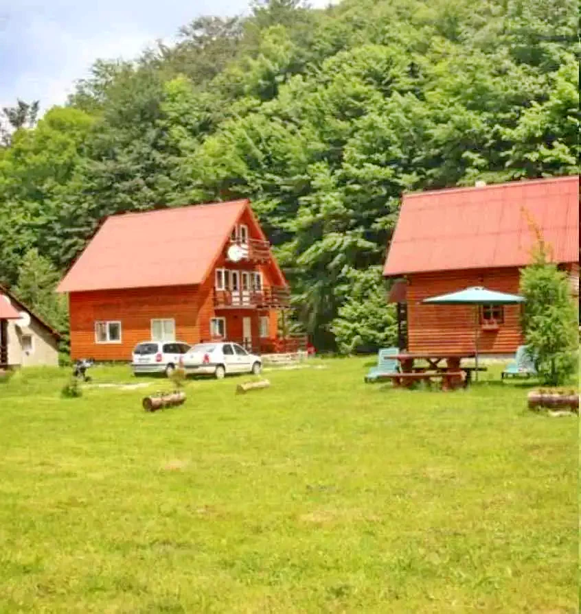 Lesu Tó Szállás | Motel (K0107-1) A kép szerzői jogvédelem alatt állhat. Javasolt a kapcsolatfelvétel a jog tulajdonossal.