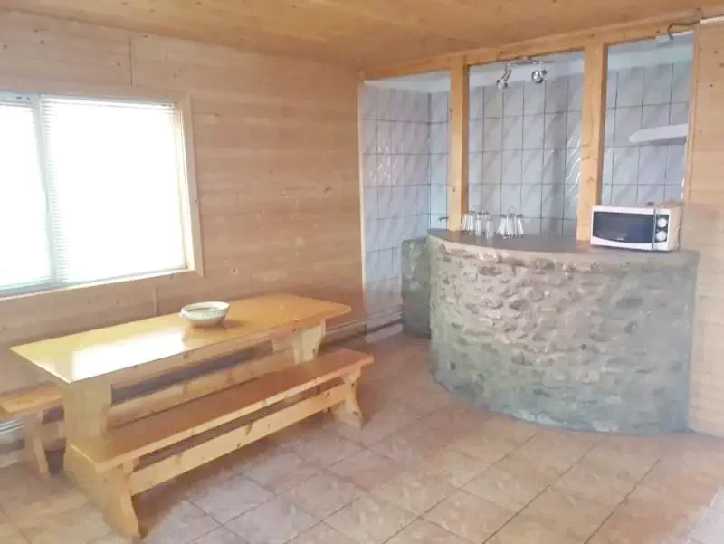 Coada Lacului Lesu Cazare | Motel (K0107-3) Imaginea poate fi supusă drepturilor de autor. Se recomandă contactarea titularului drepturilor.