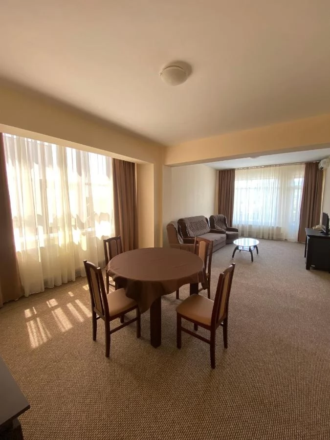 Bistrița Cazare | Pensiune turistică (K1067-12) Imaginea poate fi supusă drepturilor de autor. Se recomandă contactarea titularului drepturilor.