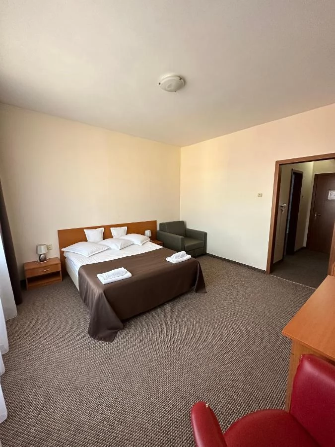 Beszterce Szállás | Turisztikai panzió (K1067-19) A kép szerzői jogvédelem alatt állhat. Javasolt a kapcsolatfelvétel a jog tulajdonossal.