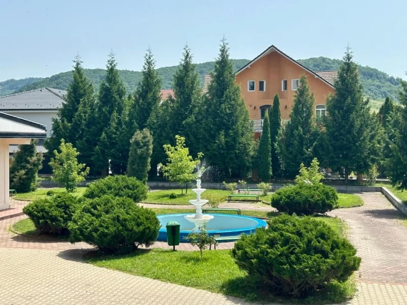 Bistrița Cazare | Pensiune turistică (K1067-40) Imaginea poate fi supusă drepturilor de autor. Se recomandă contactarea titularului drepturilor.