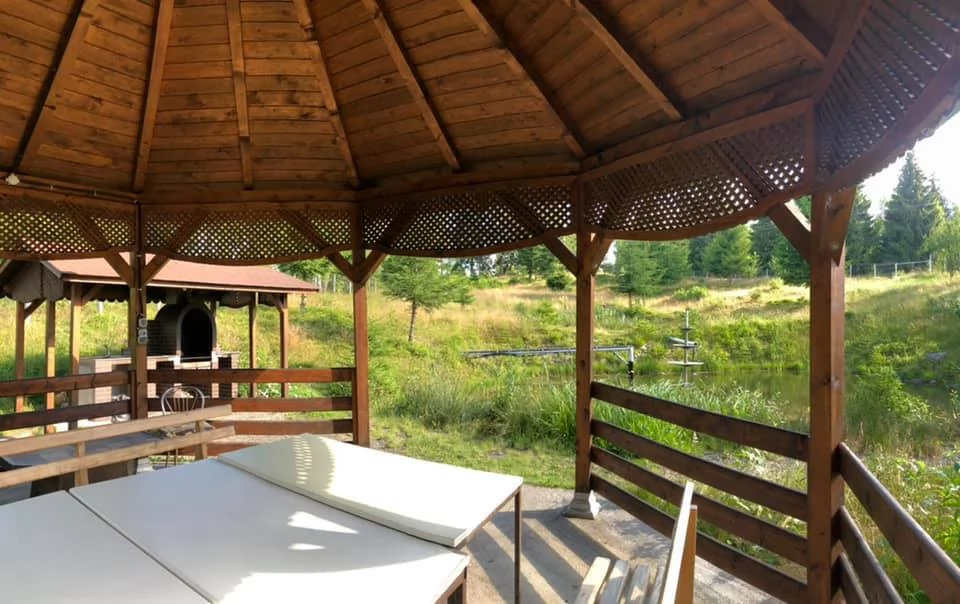 Călățele Cazare | Sat de vacanță (K0641-3) Imaginea poate fi supusă drepturilor de autor. Se recomandă contactarea titularului drepturilor.