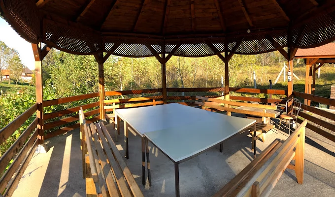 Călățele Cazare | Sat de vacanță (K0641-20) Imaginea poate fi supusă drepturilor de autor. Se recomandă contactarea titularului drepturilor.